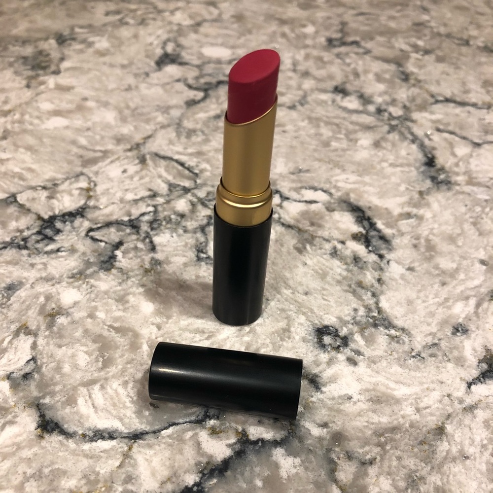 NWOB Too faced La Matte lipstick